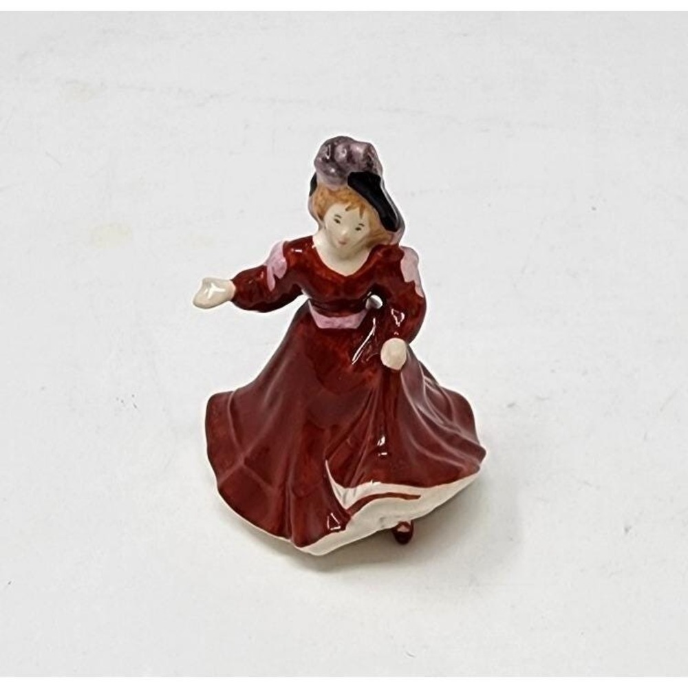Royal Doulton Tiny Pretty Ladies PATRICIA 1993 / 2002 RD, Miniature Figurine 2"
